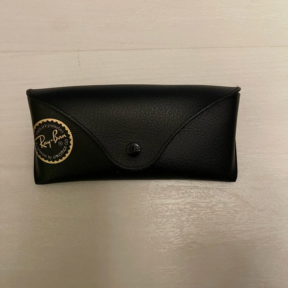 Ray Ban Case - Picture 2 of 3